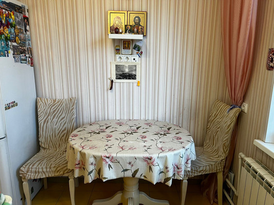 Продам трехкомнатную (3-комн.) квартиру, Мичуринский пр-кт, 54к3, Москва г
