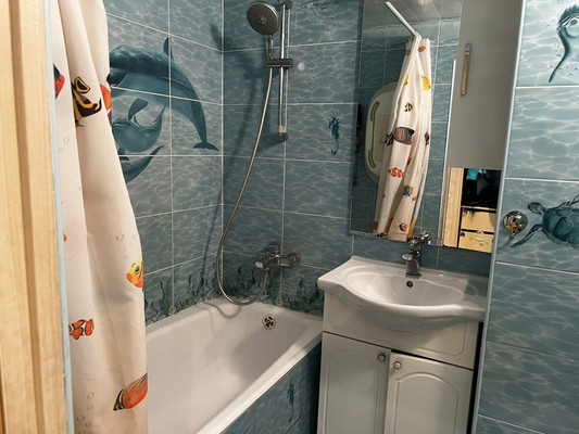Продам трехкомнатную (3-комн.) квартиру, Мичуринский пр-кт, 54к3, Москва г