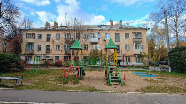 Продам трехкомнатную (3-комн.) квартиру, Пушкина ул, 35, Йошкар-Ола г