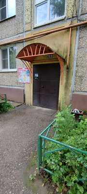 Продам двухкомнатную (2-комн.) квартиру, Попова ул, 3к3, Великий Новгород г