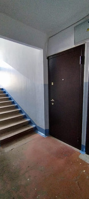 Продам двухкомнатную (2-комн.) квартиру, Попова ул, 3к3, Великий Новгород г