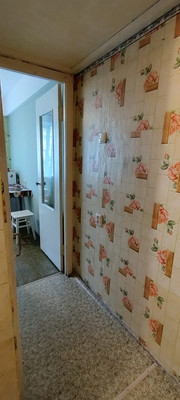 Продам двухкомнатную (2-комн.) квартиру, Попова ул, 3к3, Великий Новгород г