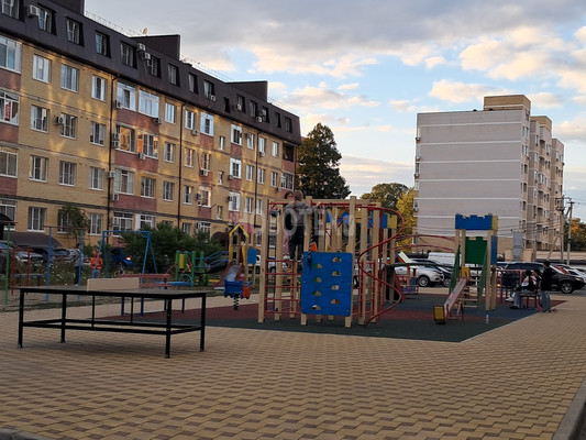 Продам однокомнатную (1-комн.) квартиру, Кириченко ул, 7к5, Горячий Ключ г