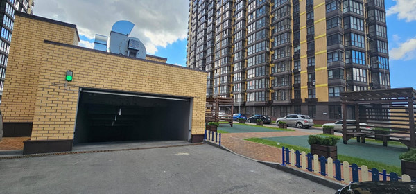Продам трехкомнатную (3-комн.) квартиру, 23-я линия ул, 54, Ростов-на-Дону г