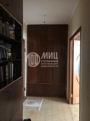 Продам трехкомнатную (3-комн.) квартиру, Кленовый б-р, 13к1, Москва г