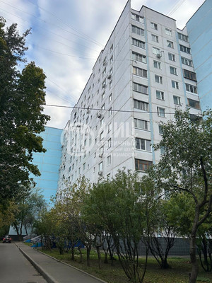 Продам трехкомнатную (3-комн.) квартиру, Кленовый б-р, 13к1, Москва г
