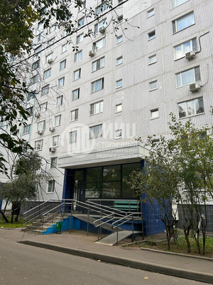 Продам трехкомнатную (3-комн.) квартиру, Кленовый б-р, 13к1, Москва г