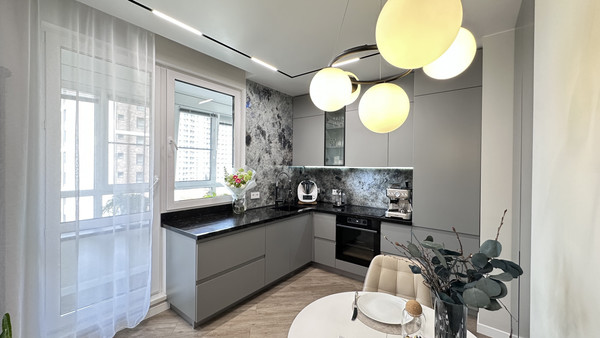 Продам трехкомнатную (3-комн.) квартиру, Куприна пр-кт, 38к1, Сосенское п