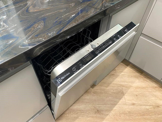 Продам трехкомнатную (3-комн.) квартиру, Куприна пр-кт, 38к1, Сосенское п