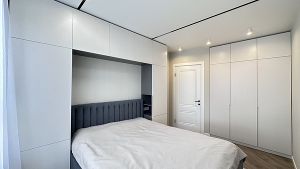 Продам трехкомнатную (3-комн.) квартиру, Куприна пр-кт, 38к1, Сосенское п