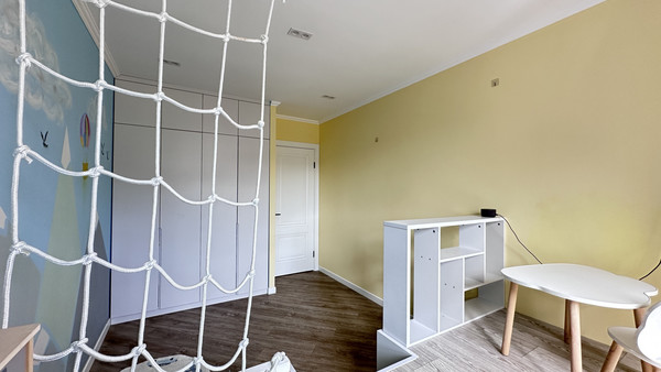 Продам трехкомнатную (3-комн.) квартиру, Куприна пр-кт, 38к1, Сосенское п