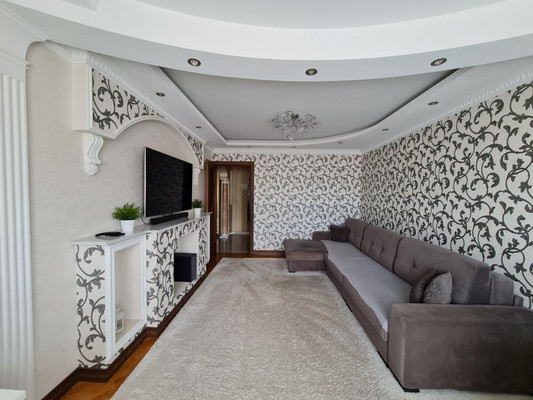 Продам трехкомнатную (3-комн.) квартиру, Рождественская Набережная ул, 51, Краснодар г