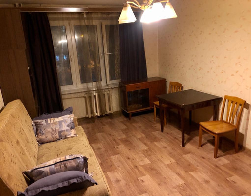 Продам многокомнатную квартиру, Амундсена ул, 5, Москва г