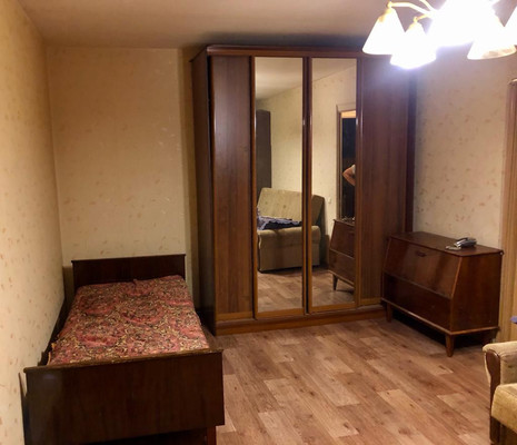 Продам многокомнатную квартиру, Амундсена ул, 5, Москва г