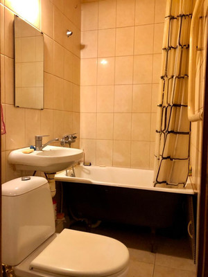 Продам многокомнатную квартиру, Амундсена ул, 5, Москва г
