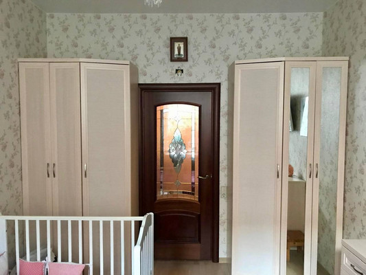 Продам трехкомнатную (3-комн.) квартиру, 20-я В.О. линия, 3А, Санкт-Петербург г