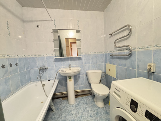 Продам однокомнатную (1-комн.) квартиру, Советская ул, 2/2, Сыктывкар г