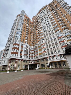Продам многокомнатную квартиру, Староволынская ул, 12к4, Москва г