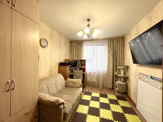 Продам двухкомнатную (2-комн.) квартиру, Центральная ул, 4, Пуршево д