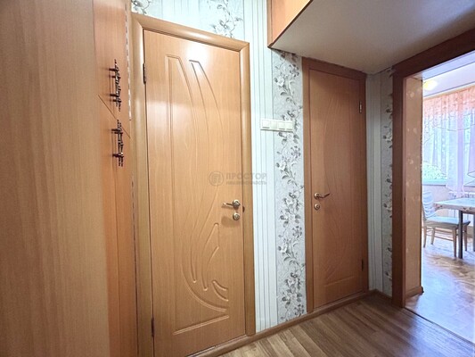 Продам двухкомнатную (2-комн.) квартиру, Центральная ул, 4, Пуршево д