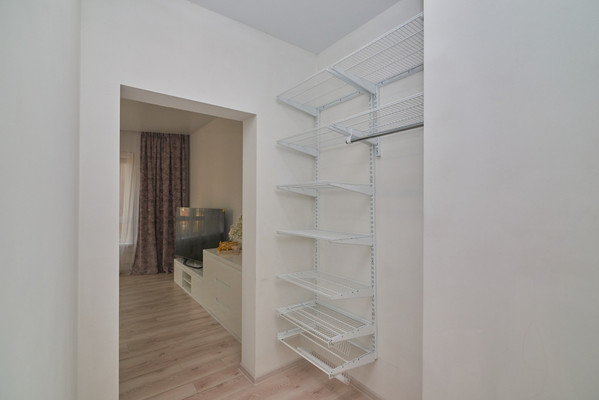 Продам двухкомнатную (2-комн.) квартиру, Верхняя Набережная ул, 173, Иркутск г