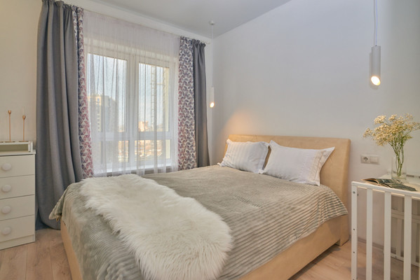 Продам двухкомнатную (2-комн.) квартиру, Верхняя Набережная ул, 173, Иркутск г