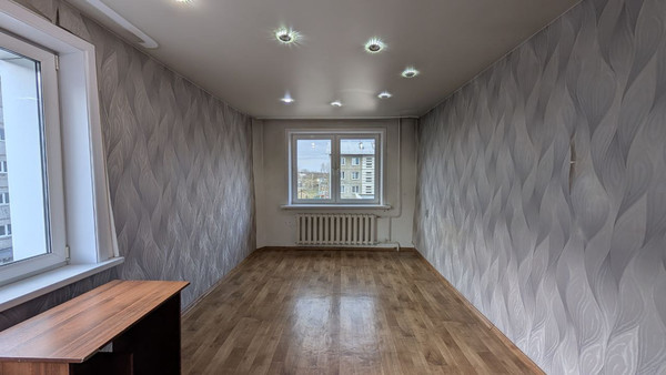 Продам трехкомнатную (3-комн.) квартиру, Мира ул, 35, Маркова рп