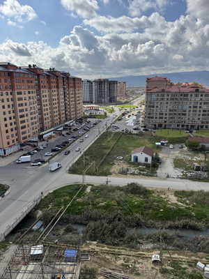 Продам трехкомнатную (3-комн.) квартиру, Молодёжная ул, 4, Каспийск г