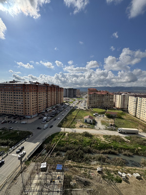 Продам трехкомнатную (3-комн.) квартиру, Молодёжная ул, 4, Каспийск г