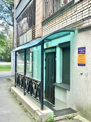 Продам торговое помещение 150 м2, 2-й Муринский пр-кт, 39, Санкт-Петербург г