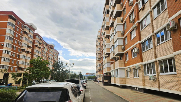 Продам однокомнатную (1-комн.) квартиру, Западный Обход ул, 42к7, Краснодар г