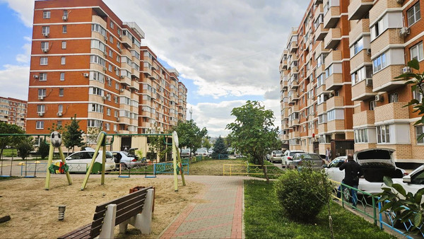 Продам однокомнатную (1-комн.) квартиру, Западный Обход ул, 42к7, Краснодар г