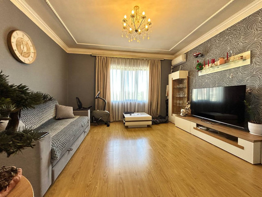 Продам двухкомнатную (2-комн.) квартиру, Ковыльная ул, 86, Симферополь г