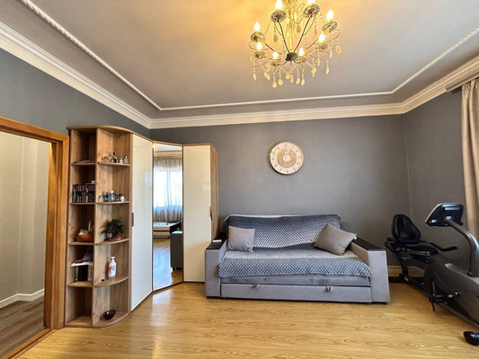 Продам двухкомнатную (2-комн.) квартиру, Ковыльная ул, 86, Симферополь г