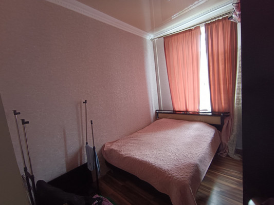 Продам трехкомнатную (3-комн.) квартиру, Мечникова ул, 175, Нальчик г