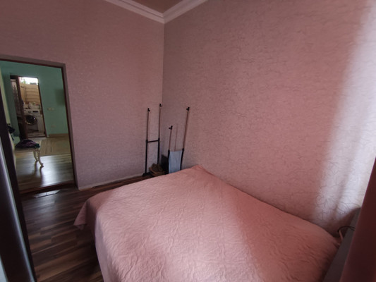 Продам трехкомнатную (3-комн.) квартиру, Мечникова ул, 175, Нальчик г