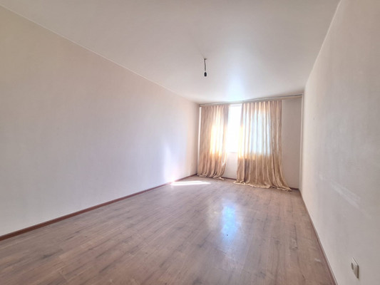 Продам двухкомнатную (2-комн.) квартиру, А.А.Кадырова ул, 2, Нальчик г