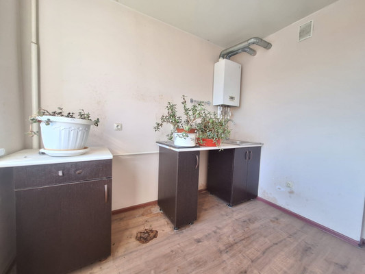 Продам двухкомнатную (2-комн.) квартиру, А.А.Кадырова ул, 2, Нальчик г