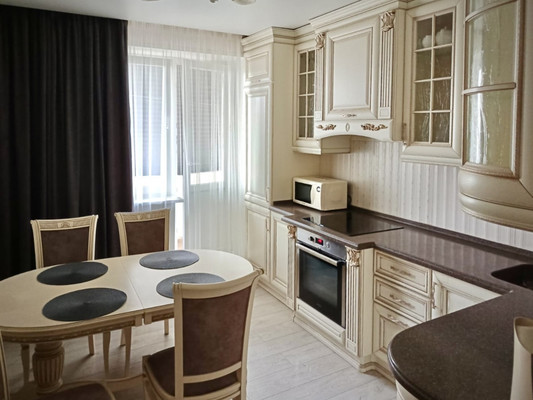 Продам трехкомнатную (3-комн.) квартиру, Уездная ул, 3, Чехов г