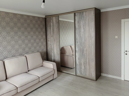 Продам трехкомнатную (3-комн.) квартиру, Уездная ул, 3, Чехов г
