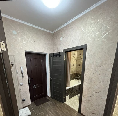 Продам однокомнатную (1-комн.) квартиру, Ковыльная ул, 94, Симферополь г