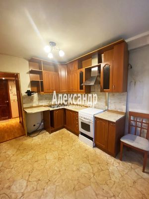 Продам однокомнатную (1-комн.) квартиру, Маршала Блюхера пр-кт, 65, Санкт-Петербург г