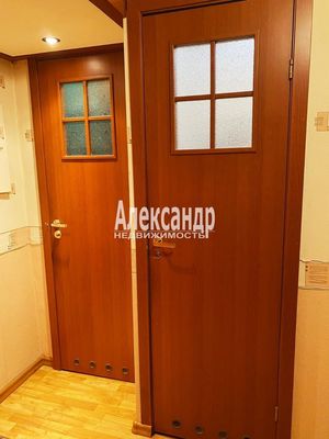 Продам однокомнатную (1-комн.) квартиру, Маршала Блюхера пр-кт, 65, Санкт-Петербург г