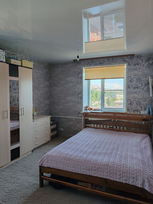 Продам трехкомнатную (3-комн.) квартиру, Рябикова б-р, 42, Иркутск г