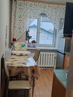 Продам трехкомнатную (3-комн.) квартиру, Рябикова б-р, 42, Иркутск г