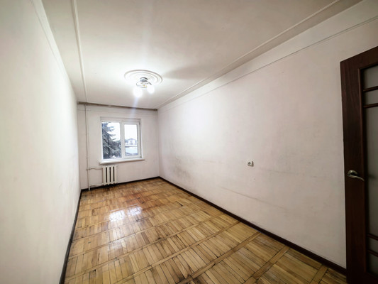 Продам трехкомнатную (3-комн.) квартиру, Ленина ул, 79, Нарткала г