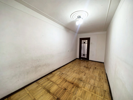 Продам трехкомнатную (3-комн.) квартиру, Ленина ул, 79, Нарткала г