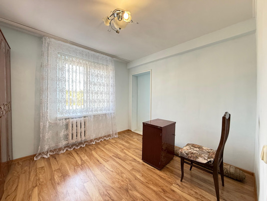 Продам двухкомнатную (2-комн.) квартиру, Осипенко ул, 20, Нальчик г