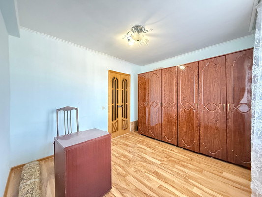 Продам двухкомнатную (2-комн.) квартиру, Осипенко ул, 20, Нальчик г