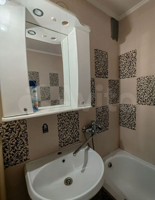 Продам однокомнатную (1-комн.) квартиру, Курчатова пр-кт, 3, Волгодонск г